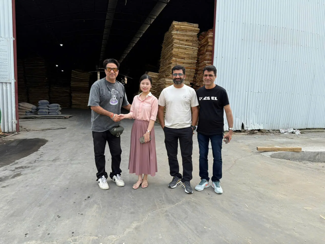 E0 emission plywood specification documents for EU buyers at HCPLY Vietnam