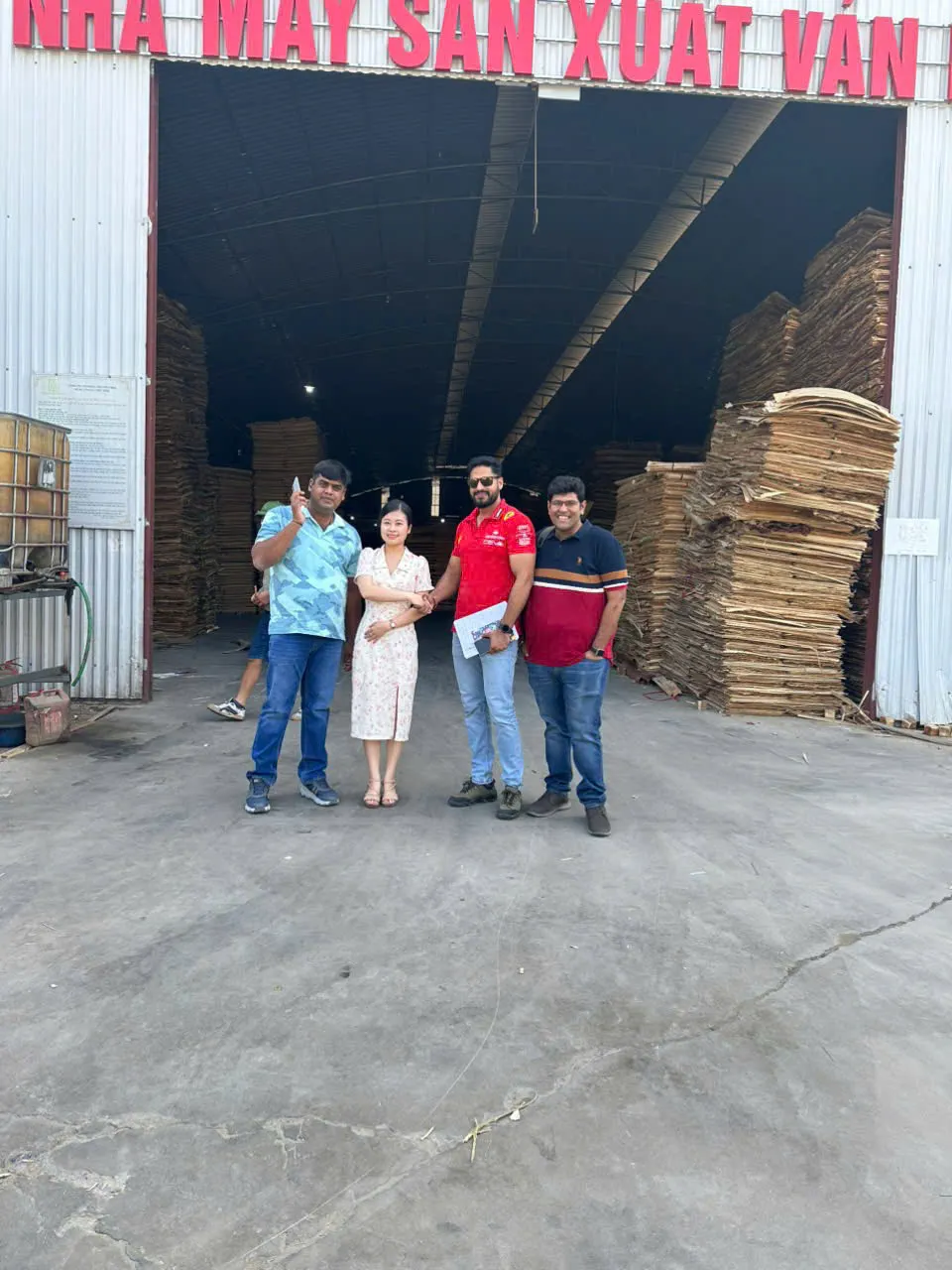 International buyers plywood factory HCPLY visit 020