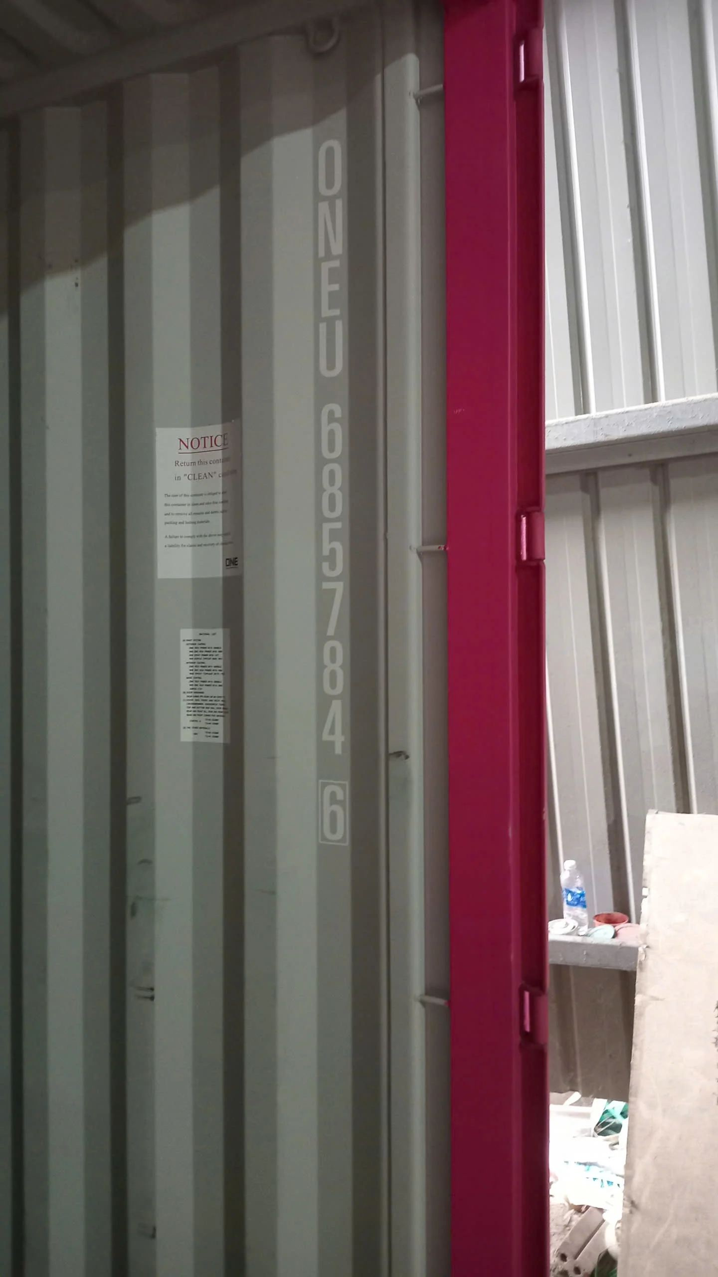 loading plywood boards into 40HC container for export Vietnam hcply