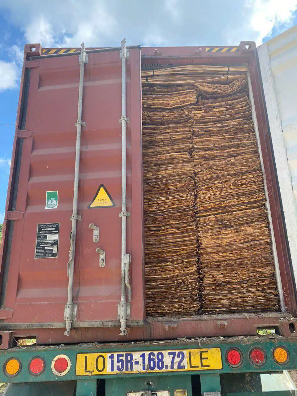 Vietnam plywood export container loading — 40HC container packed at HCPLY factory for international shipping