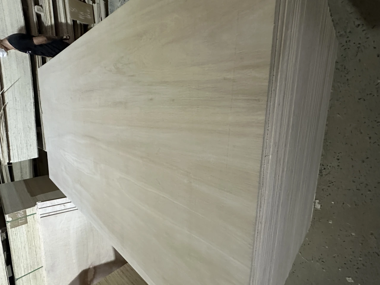 Eucalyptus plywood premium export grade Vietnam — heavy structural furniture HCPLY factory